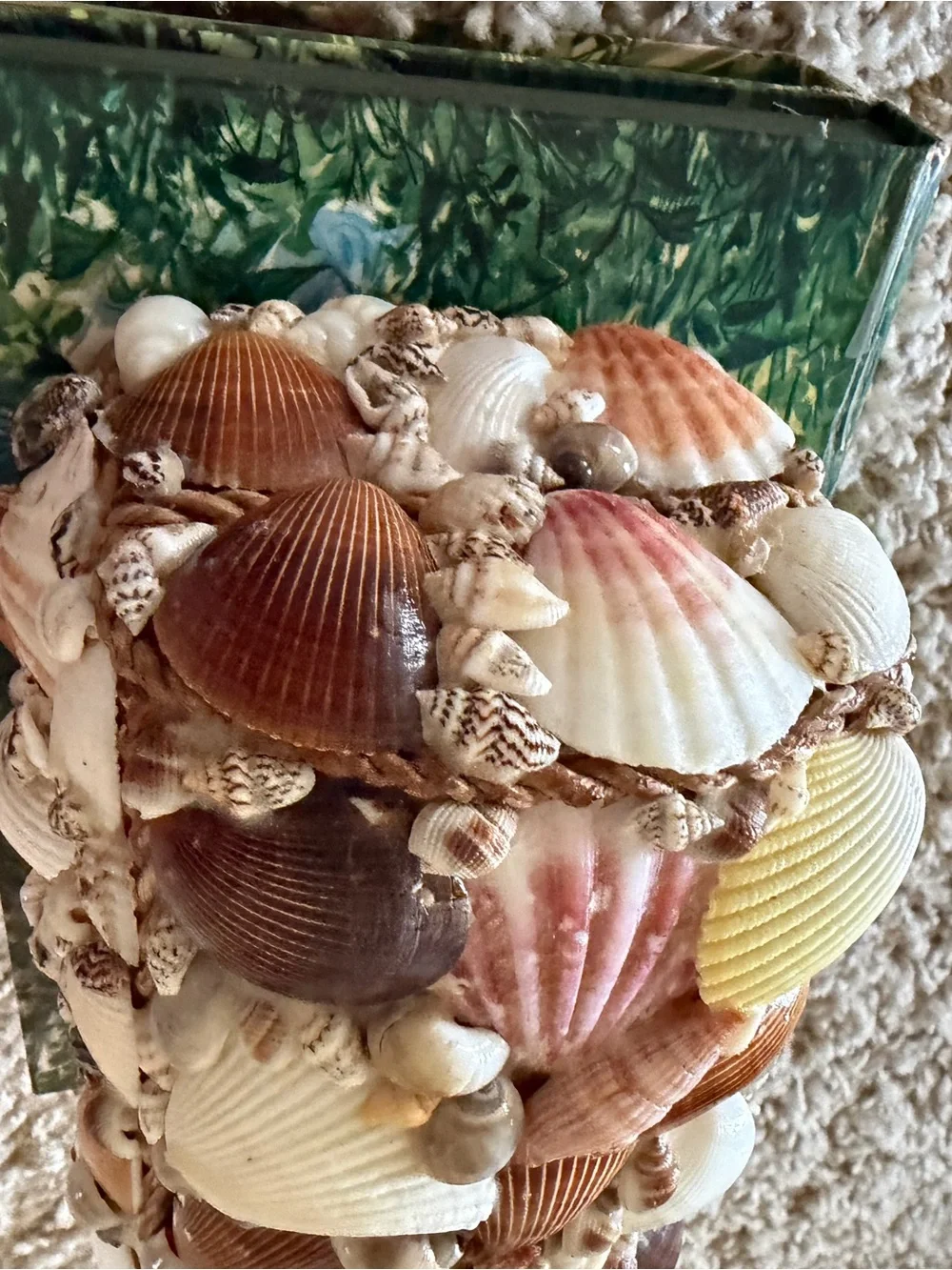 Vintage Shell-Covered Decorative Box in Cream, Brown, Pink